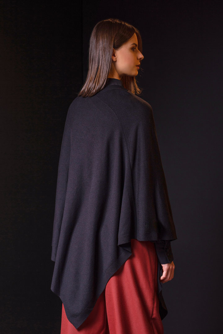 BERYL 100% VICUNA PONCHO - BLACK - 2