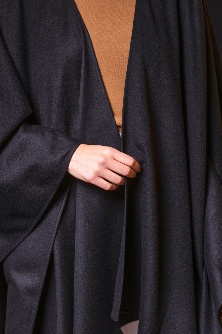 BARBARA 100% VICUNA CAPE - BLUE - 3